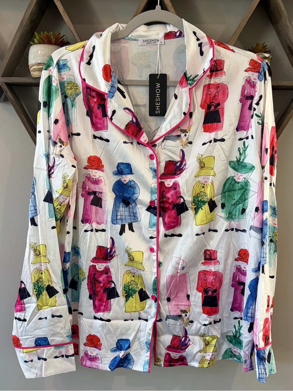 Sheshow Queen Elizabeth II Rainbow Long Sleeve Pajama Top NWT. Size medium.
